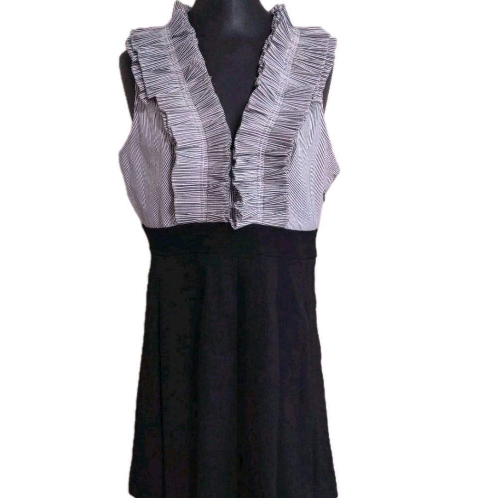 Venus Black & White Deep V Neck Ruffled Dress Sz L Y2K Flirty Romantic Girl Boss